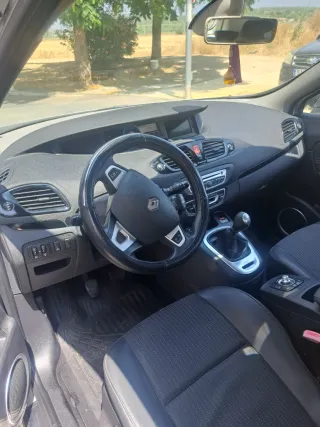 Renault Scenic 2012