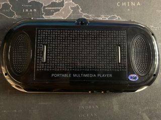 Consola Portátil 3CC 8215 4GB MP5