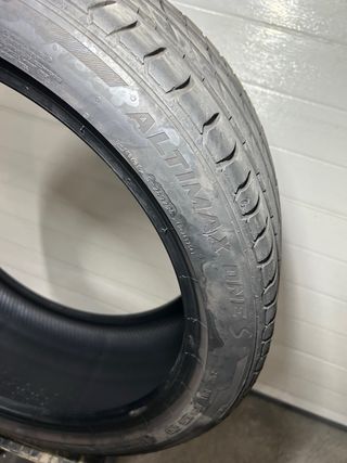 Pareja Neumáticos 225/40R18