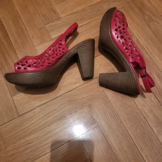 Sandalias Rojas Talla 35