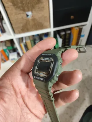 Casio G-Shock DW-5610SUS-5ER con caja
