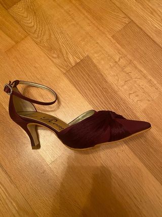 Zapatos de fiesta raso España
