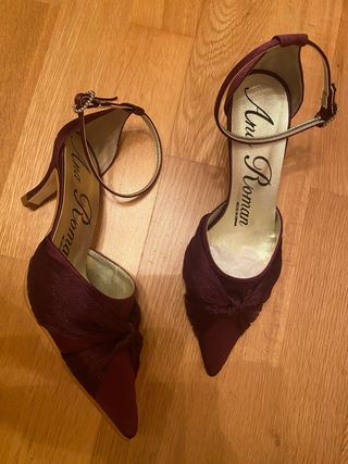Zapatos de fiesta raso España