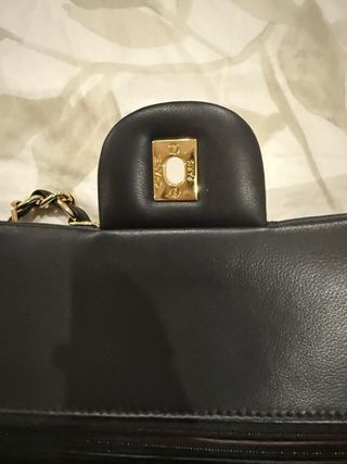Borsa Chanel Black Gold È originale 