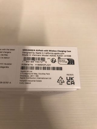 AirPods Gen 2 con custodia di ricarica wireless