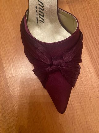 Zapato de fiesta morado