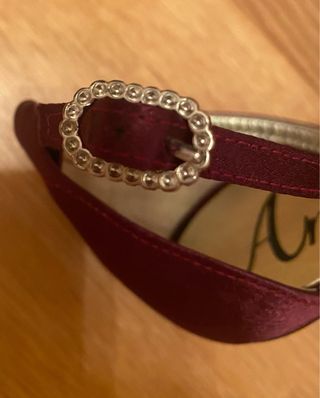 Zapato de fiesta morado