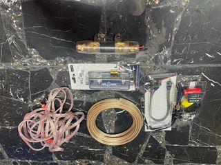 equipo entero  de car audio potente y sin estrenar