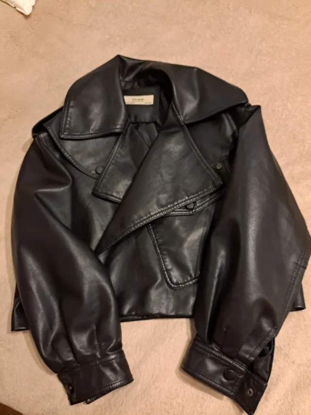 Chaqueta APTE BASIC Negra Talla Única