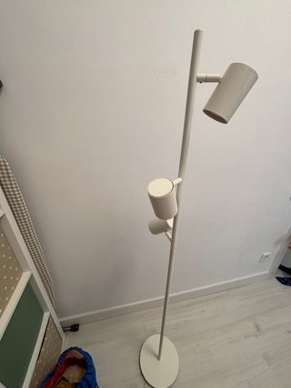 Lámpara de pie moderna 3 focos