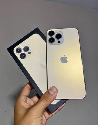iPhone 13 Pro Max Dorado