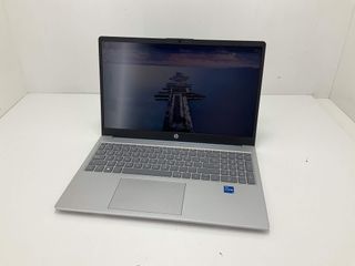 pc portatil hp 15-fd0054ns