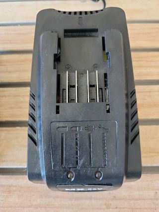 2 Cargadores Para baterías  24V 24LFC12