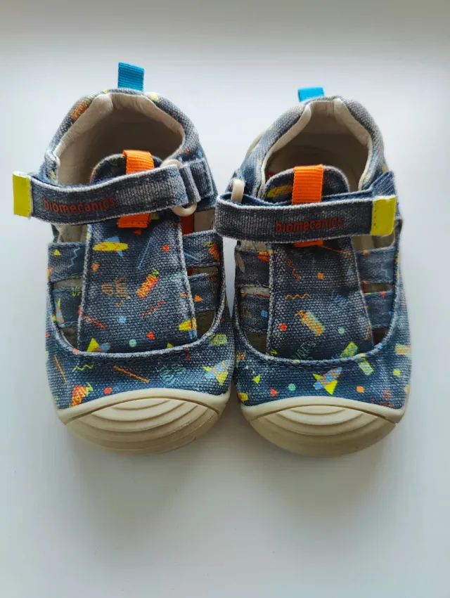 Zapatillas Biomecanics bebe talla 21