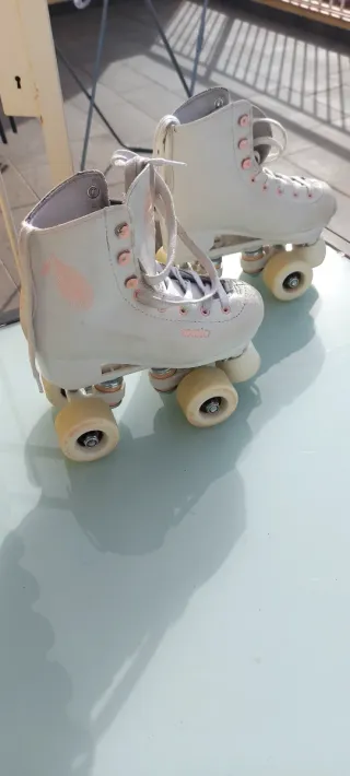 Patines de patinaje artístico blancos
