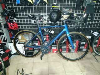 Bicicleta de carretera azul Scott 8kg