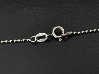 colgante oro 18k con piedra con diamante