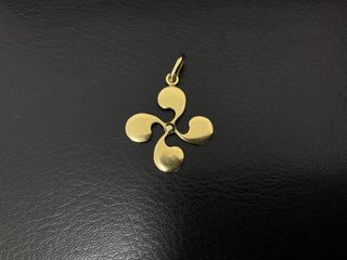 colgante oro 18k