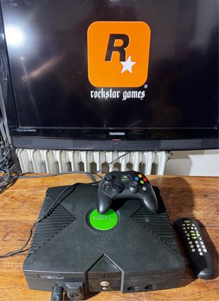 Xbox Clásica con mando, cables y juego
