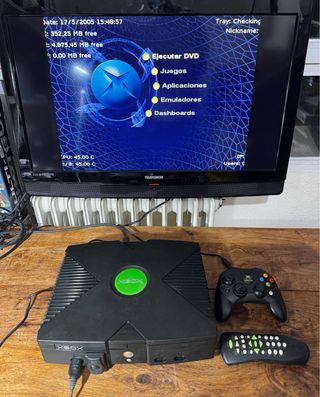 Xbox Clásica con mando, cables y juego