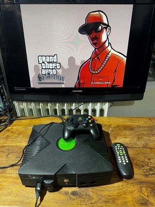 Xbox Clásica con mando, cables y juego