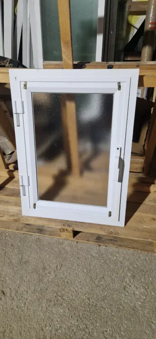 Ventana abatible carglas