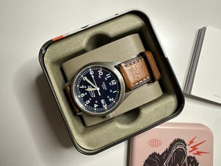 Reloj Fossil Caballero Azul y Marrón