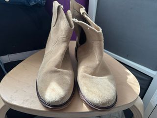 Botas de piel beige