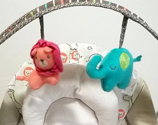 Hamaca mecedora Bebé Ingenuity Cozy Kingdom 