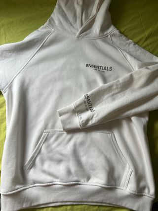 Sudadera ESSENTIALS Blanca precio negociable