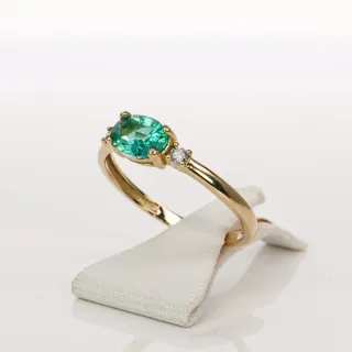 Anillo Oro Esmeralda y Diamantes