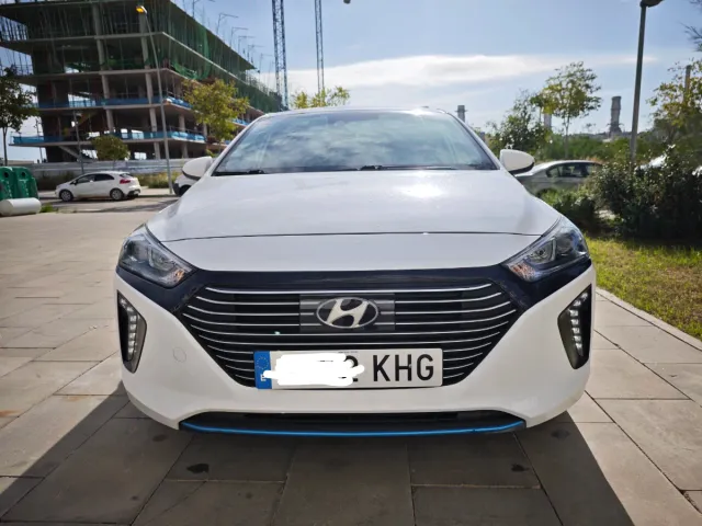 Hyundai IONIQ 1.6Hibrido 140CV, año 2018 Garantia