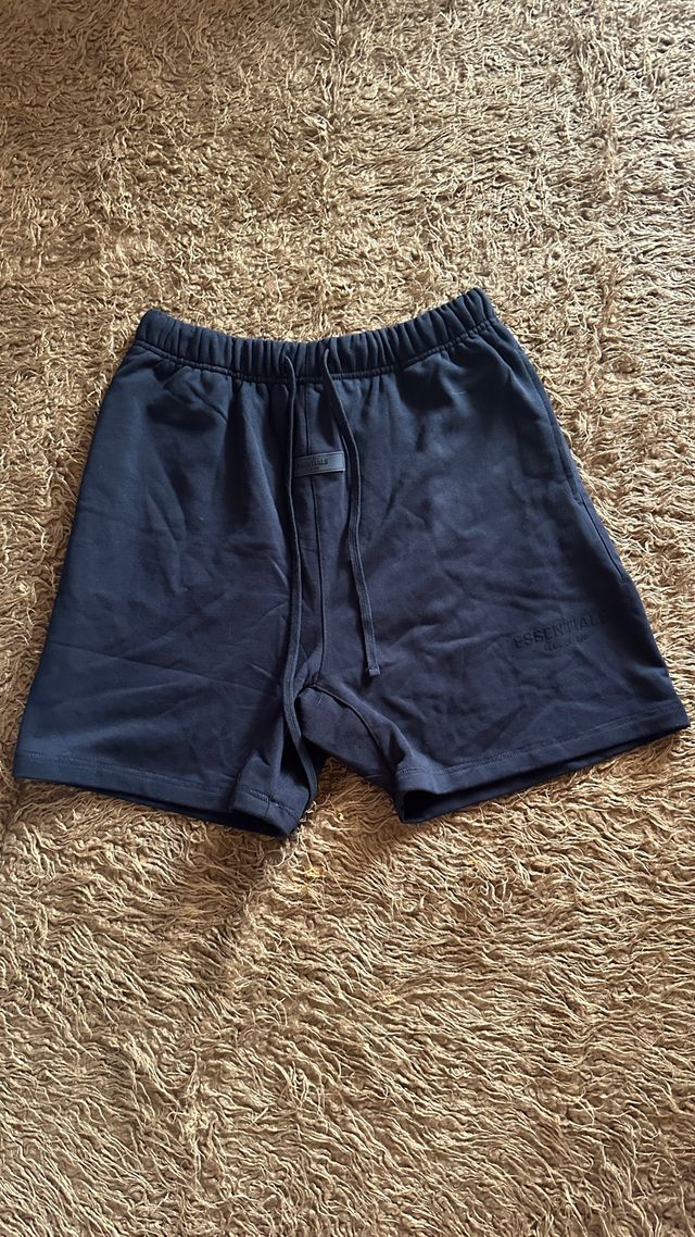 Pantalón corto Essentials negro talla L