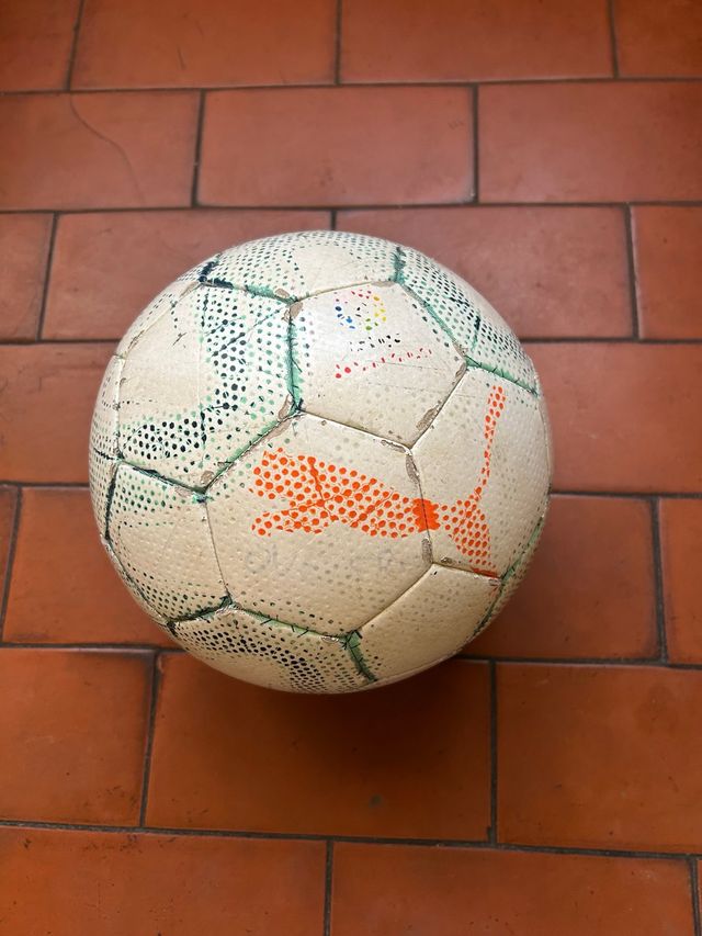 Balón de fútbol Puma. Núm 5
