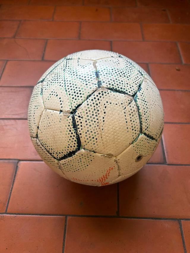 Balón de fútbol Puma. Núm 5