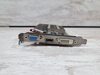 AMD Radeon HD 6570 1GB DDR5 (Sapphire)