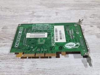 ATI Rage 128 PRO 16MB (MAC G4)