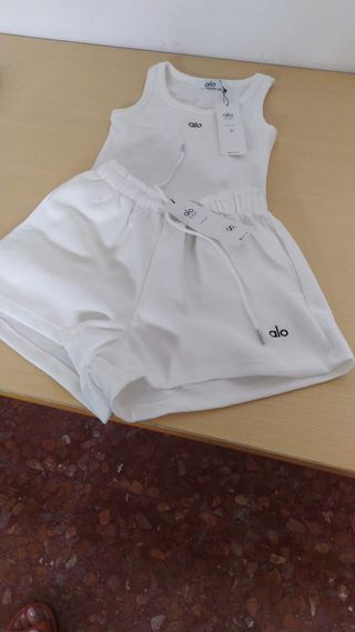 Conjunto Alo Yoga Blanco Talla S