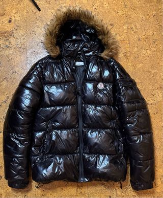 Chaqueta Moncler Negra con Capucha