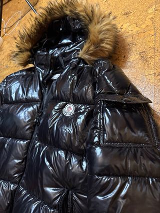 Chaqueta Moncler Negra con Capucha