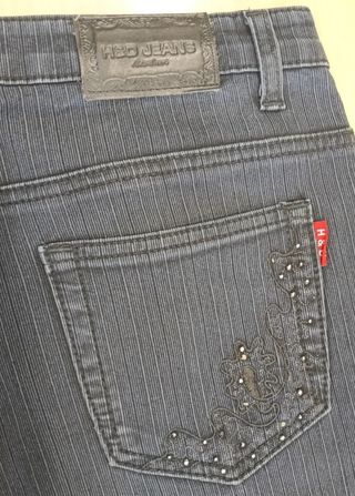 Pantalón vaquero negro