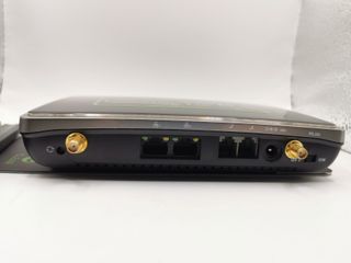 Router 4G Instanet con WiFi y antenas