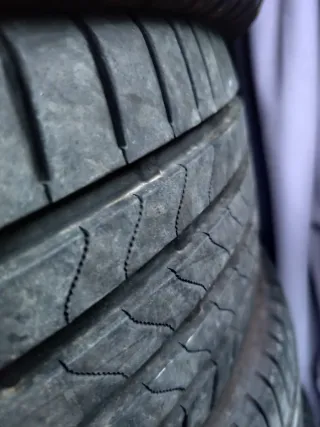 Neumáticos Bridgestone
225/45/r17