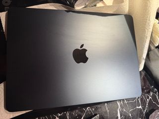 MacBook Air 13 M2 Batería 96% impoluto