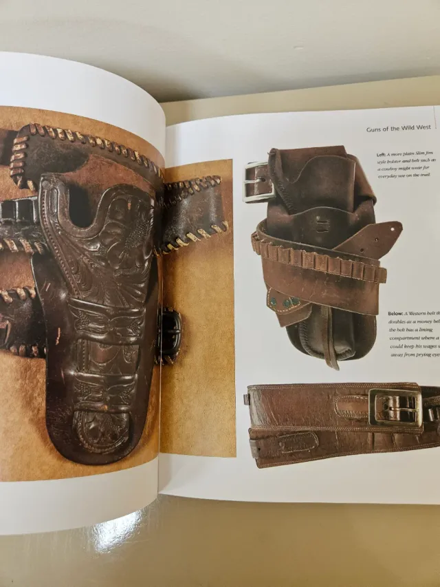 John Wayne's Wild West An Illustrated History o...