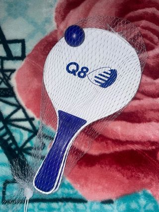 Raquetas de ping pong con pelota