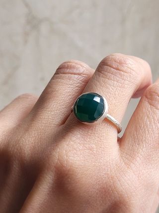 Anillo Plata Piedra Verde Facetada