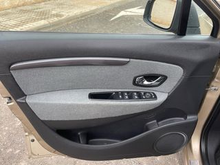 Renault Scenic 2015