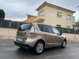 Renault Scenic 2015