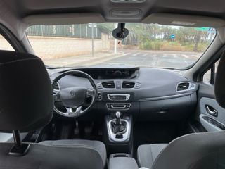 Renault Scenic 2015
